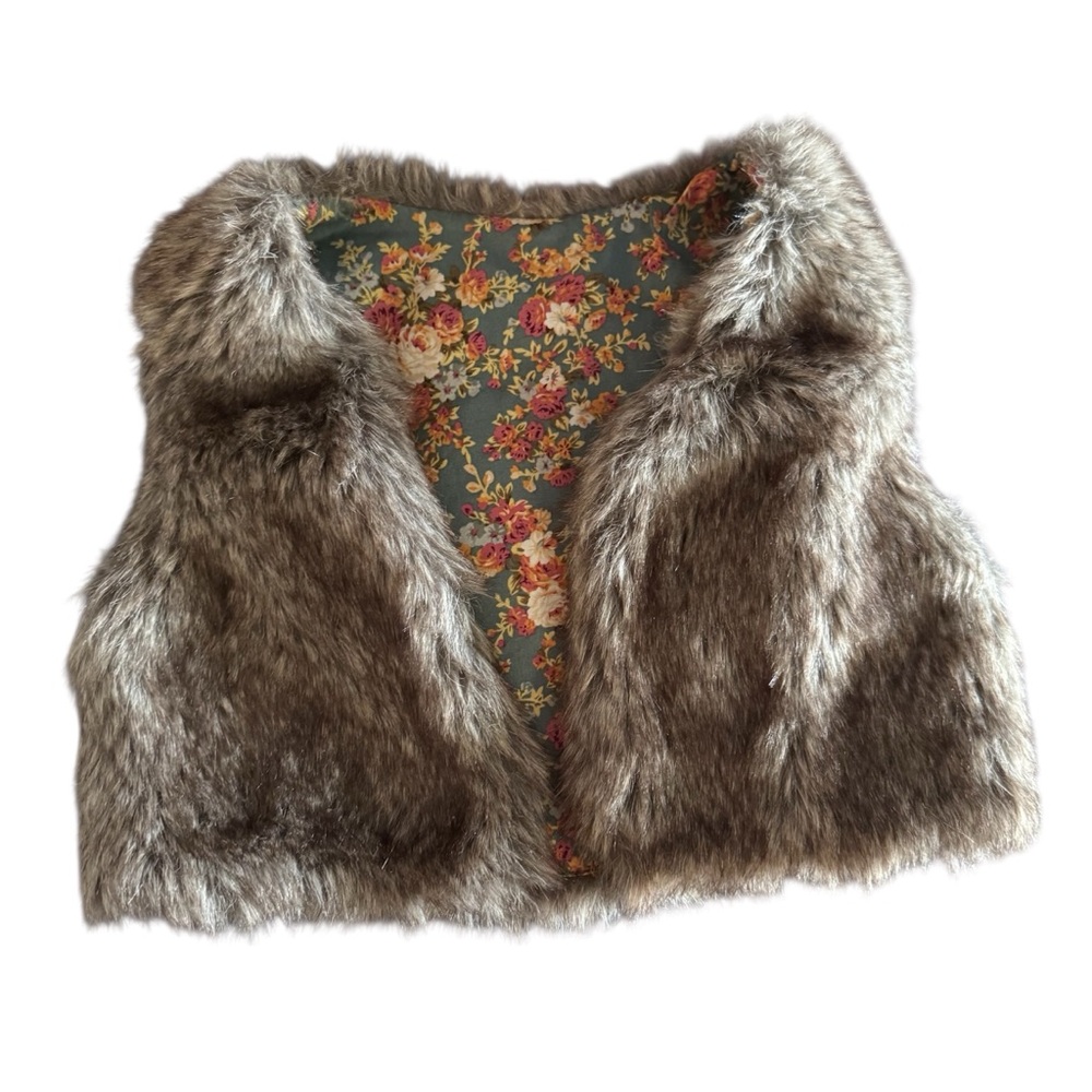 Toddler Faux Fur Jacket – Size 3T – Cozy & Stylish
